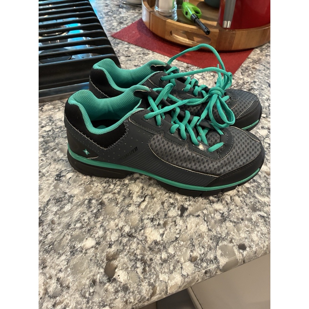 Specialized Body Geometry Cadette Women Black/Carbon/Emerald Green - 9.5/41